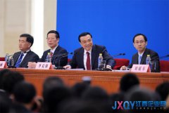 李克強：不能以犧牲環境來換取人民并不滿意的