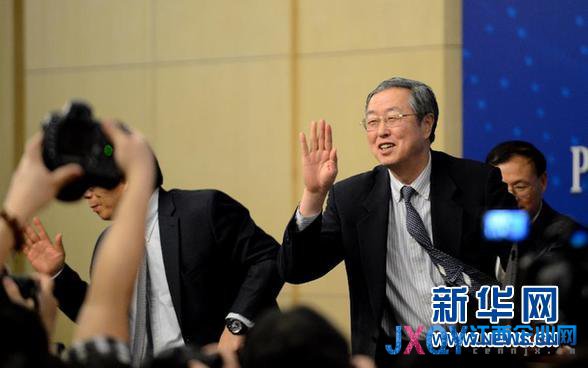 周小川成為首位“三連任”央行行長