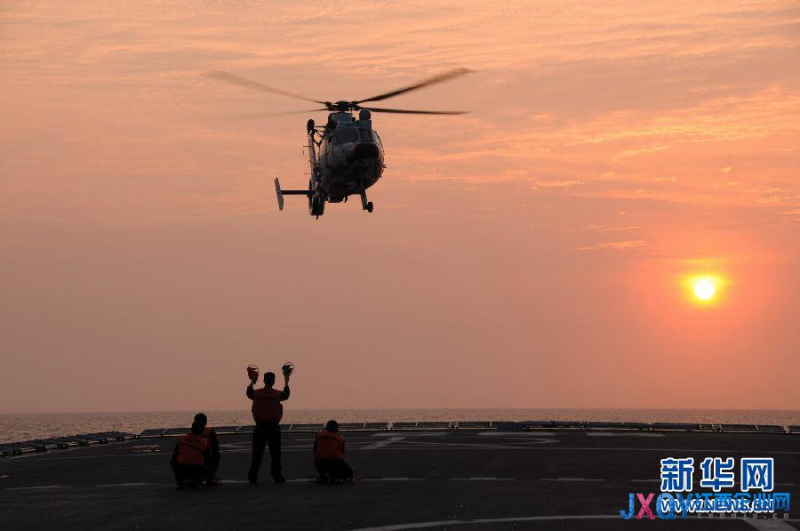 中國海軍艦艇編隊(duì)在遠(yuǎn)海訓(xùn)練