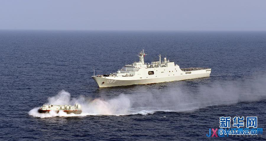 中國海軍艦艇編隊(duì)在遠(yuǎn)海訓(xùn)練