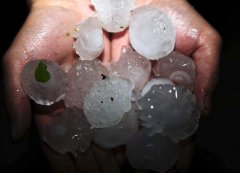 南方多省遭龍卷風冰雹襲擊 已23人遇難數(shù)百人傷