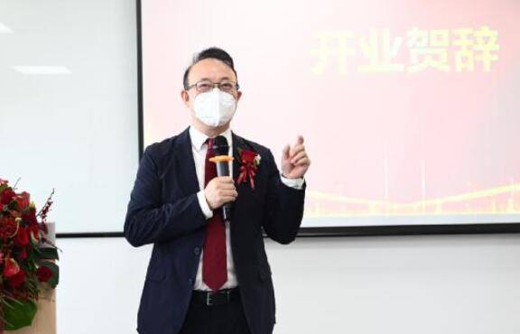 中國平安江西地區各專業公司領導共鑒平安人壽江西分公司社區網格管理部成立